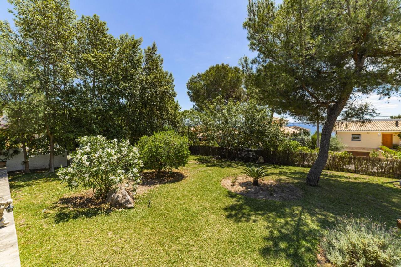 Villa Alcanada Garden Alcudia  Bagian luar foto